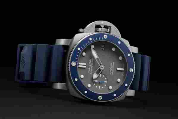 Panerai Submersible – PAM00683 si PAM00959